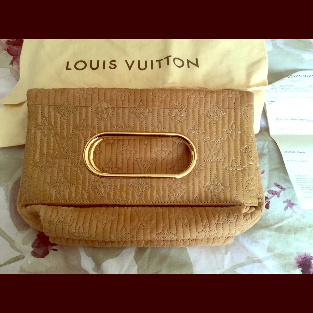 💯Authentic Louis Vuitton Suede/Patent Clutch